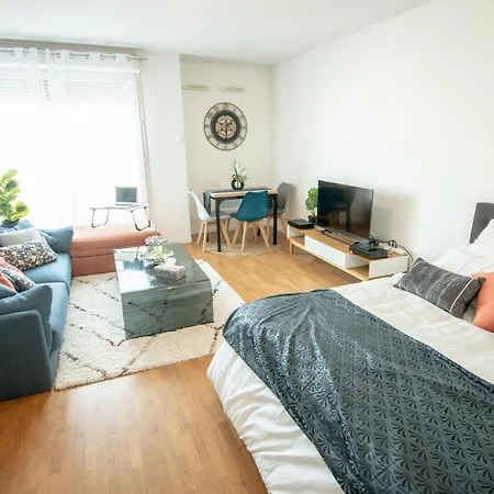 Chic Avec Parking Paris Apartment
