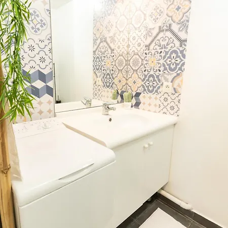 Appartamento Chic Avec Parking Paris